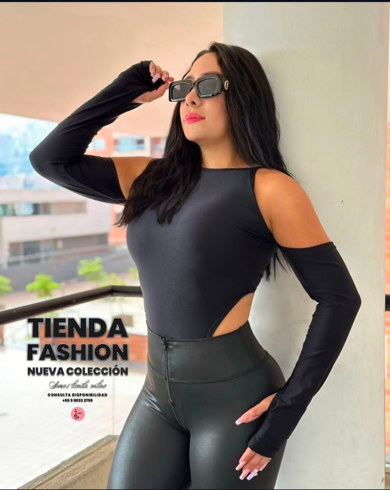 Body Negro Cold Shoulder con Mangas Largas