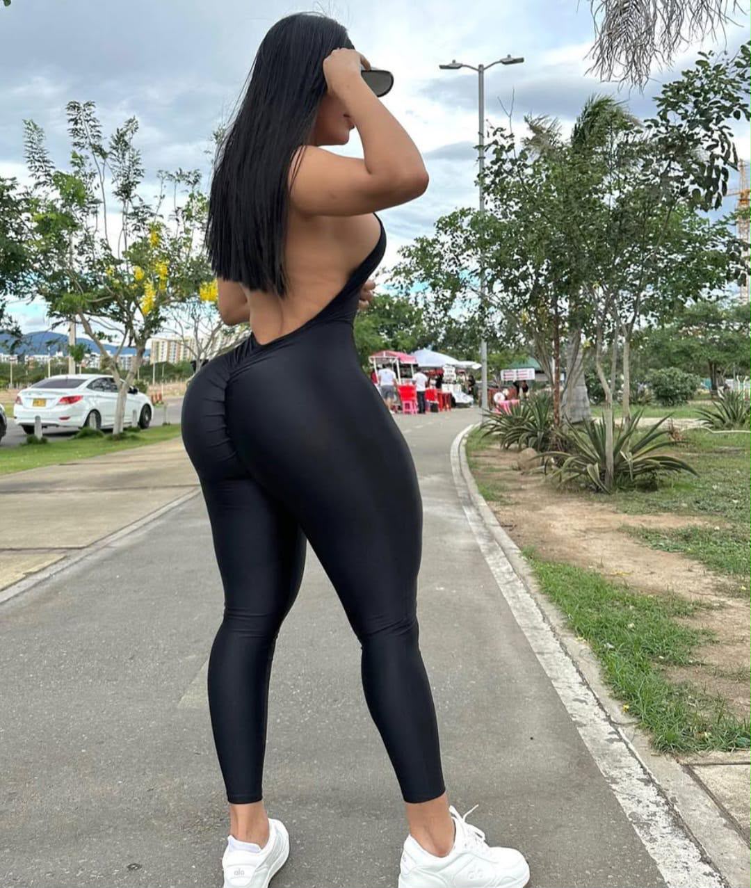 Enterizo Negro Deportivo Espalda Descubierta