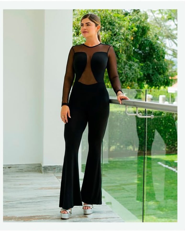 Enterizo Negro Manga Larga con Mesh