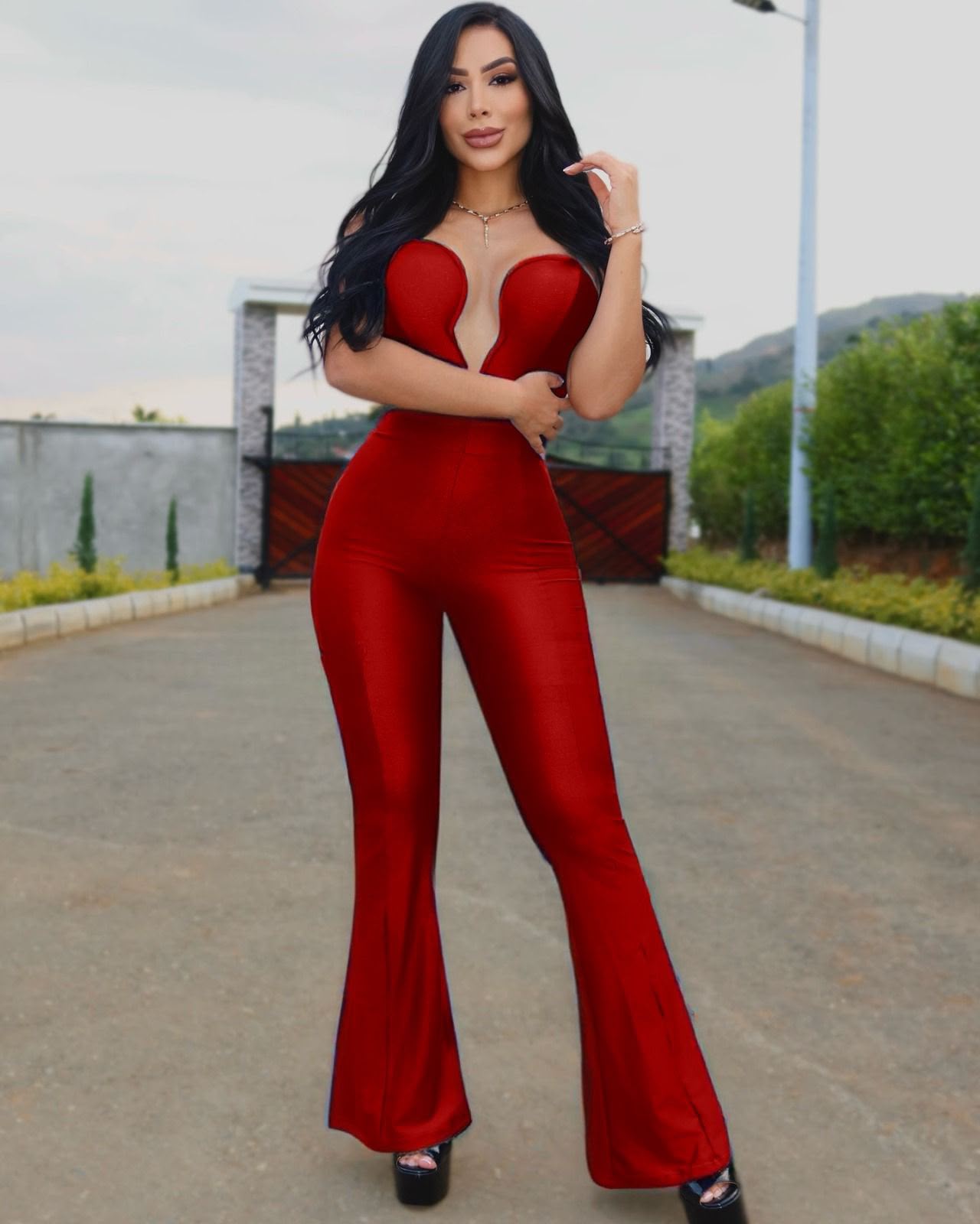 Enterizo Rojo Strapless Acampanado